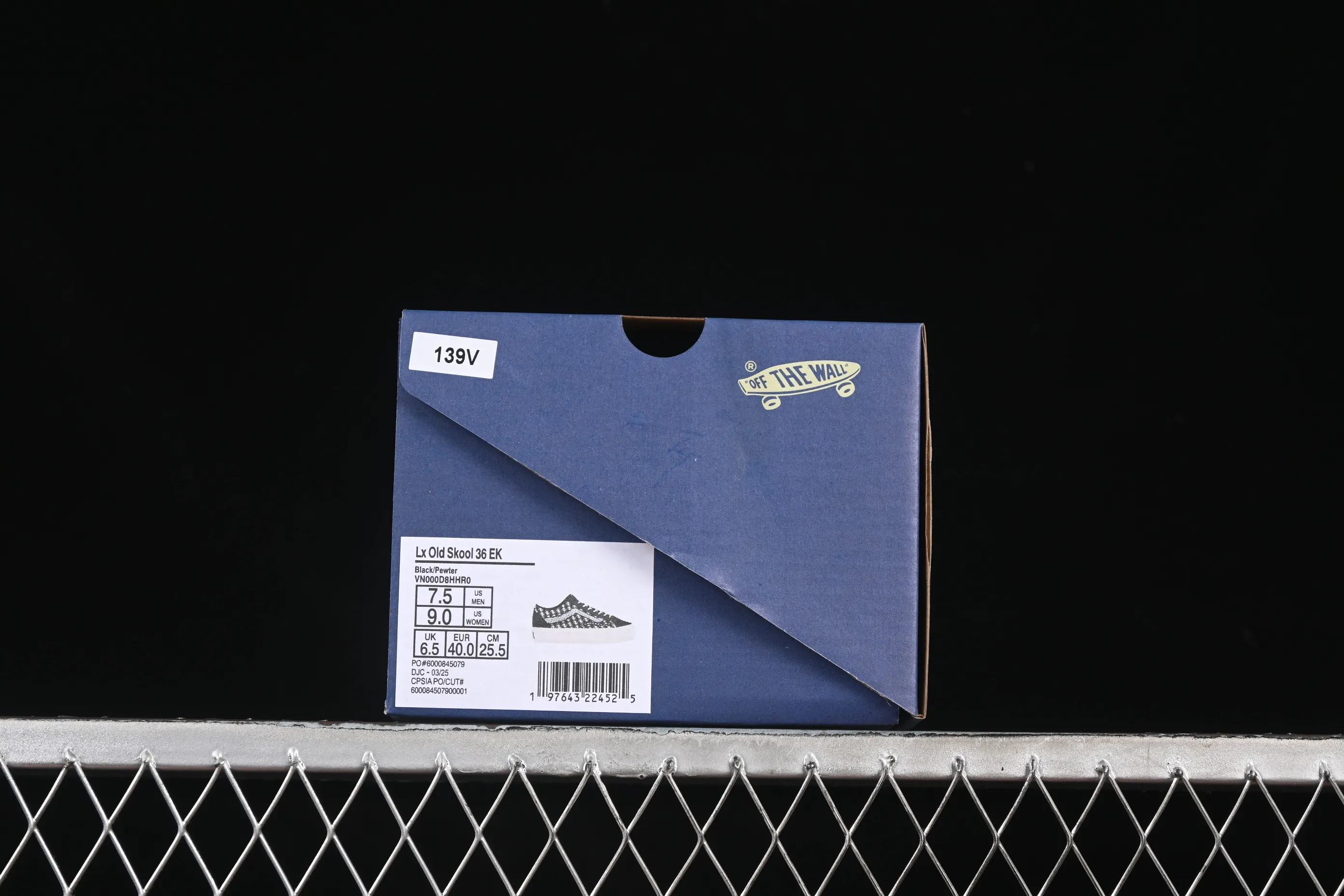 All categories Vans Vans series Vans Low Vans low top Vans Old Skool 36 EK Vans official comfortable and versatile casual skateboard shoes VN000D8HHR0